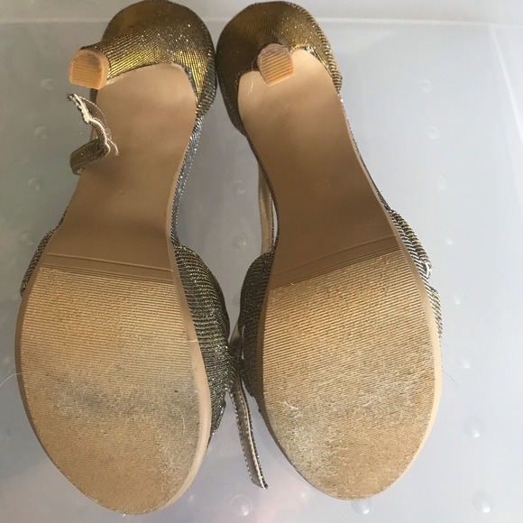 Heels - Picture 3 of 3